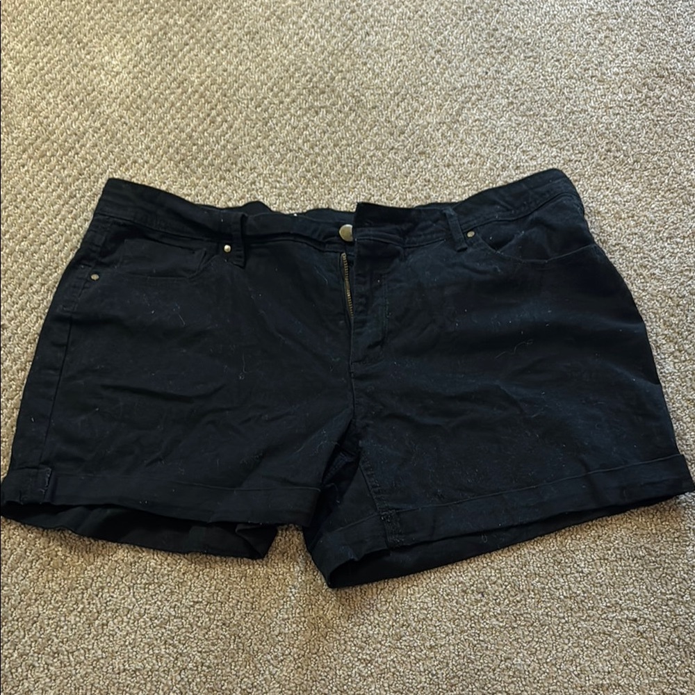 Faded Glory Cuffed Black Shorts